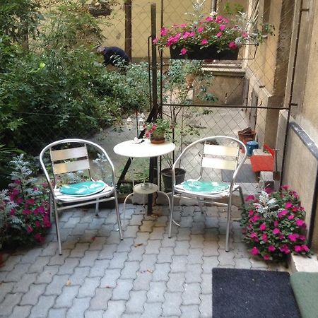Standard Apartment By Hi5-Liszt Ferenc Square Budapest Luaran gambar