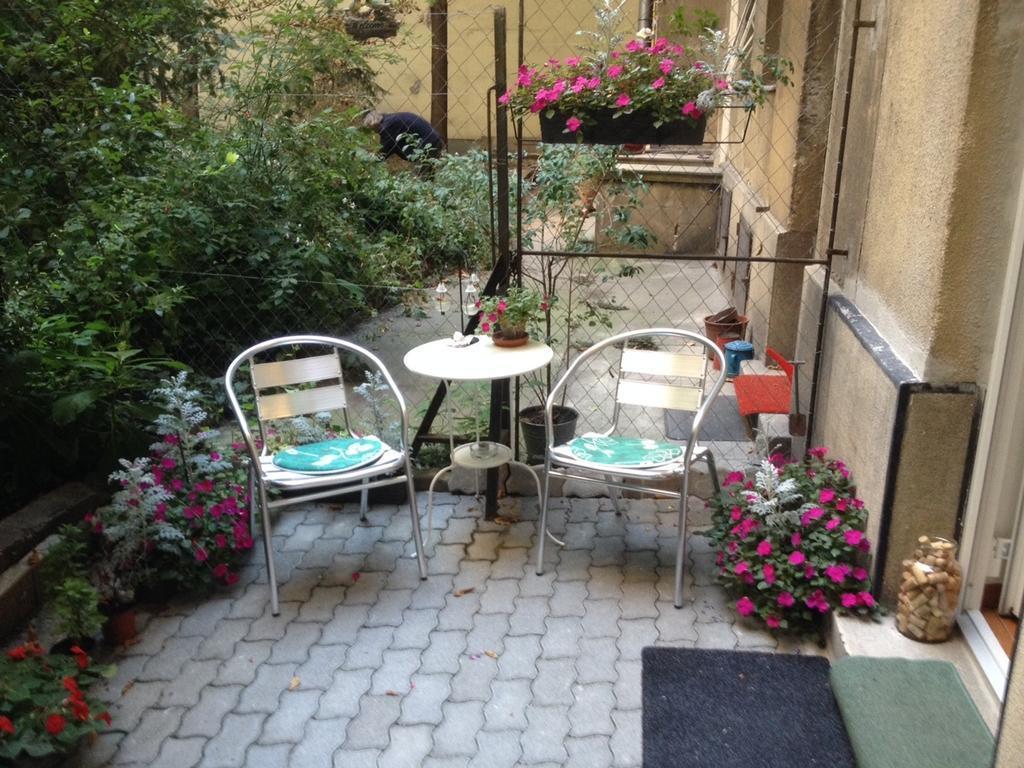 Standard Apartment By Hi5-Liszt Ferenc Square Budapest Luaran gambar